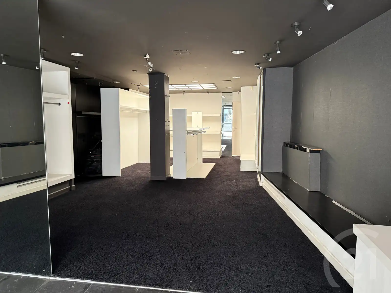 Te renoveren handelspand in het centrum van Tremelo! foto 4