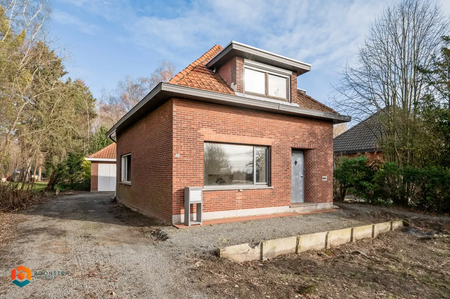 Verbouwproject met landelijk uitzicht op een perceel van 1.200m² foto 2