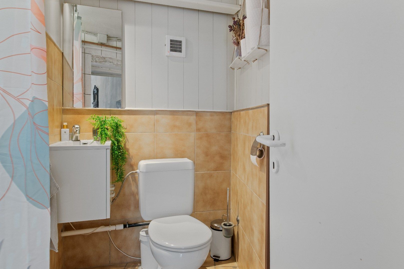 Energiezuinige en instapklare woning met 12 zonnepanelen. foto 14