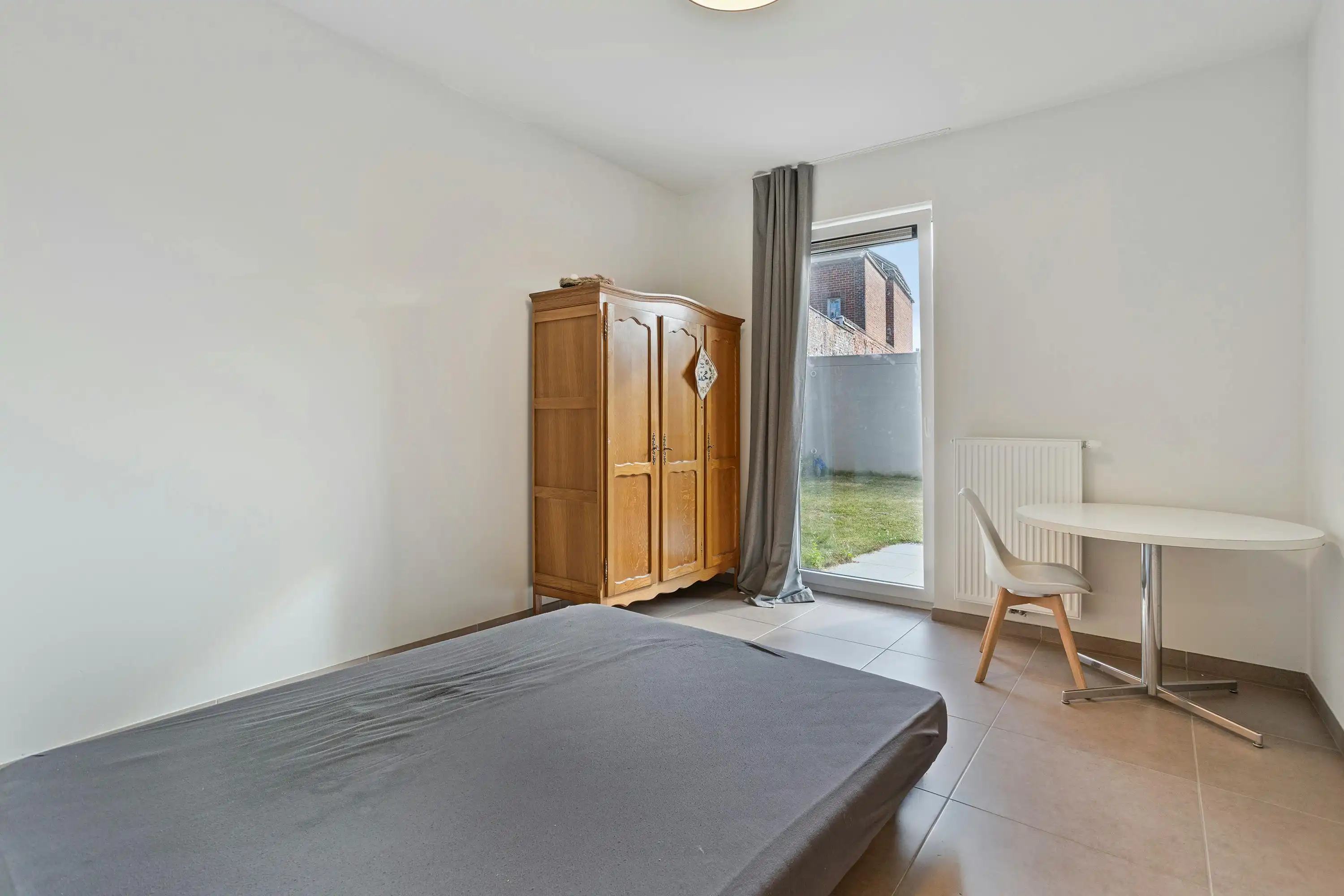 Modern appartement met private tuin in centrum Roeselare foto 9