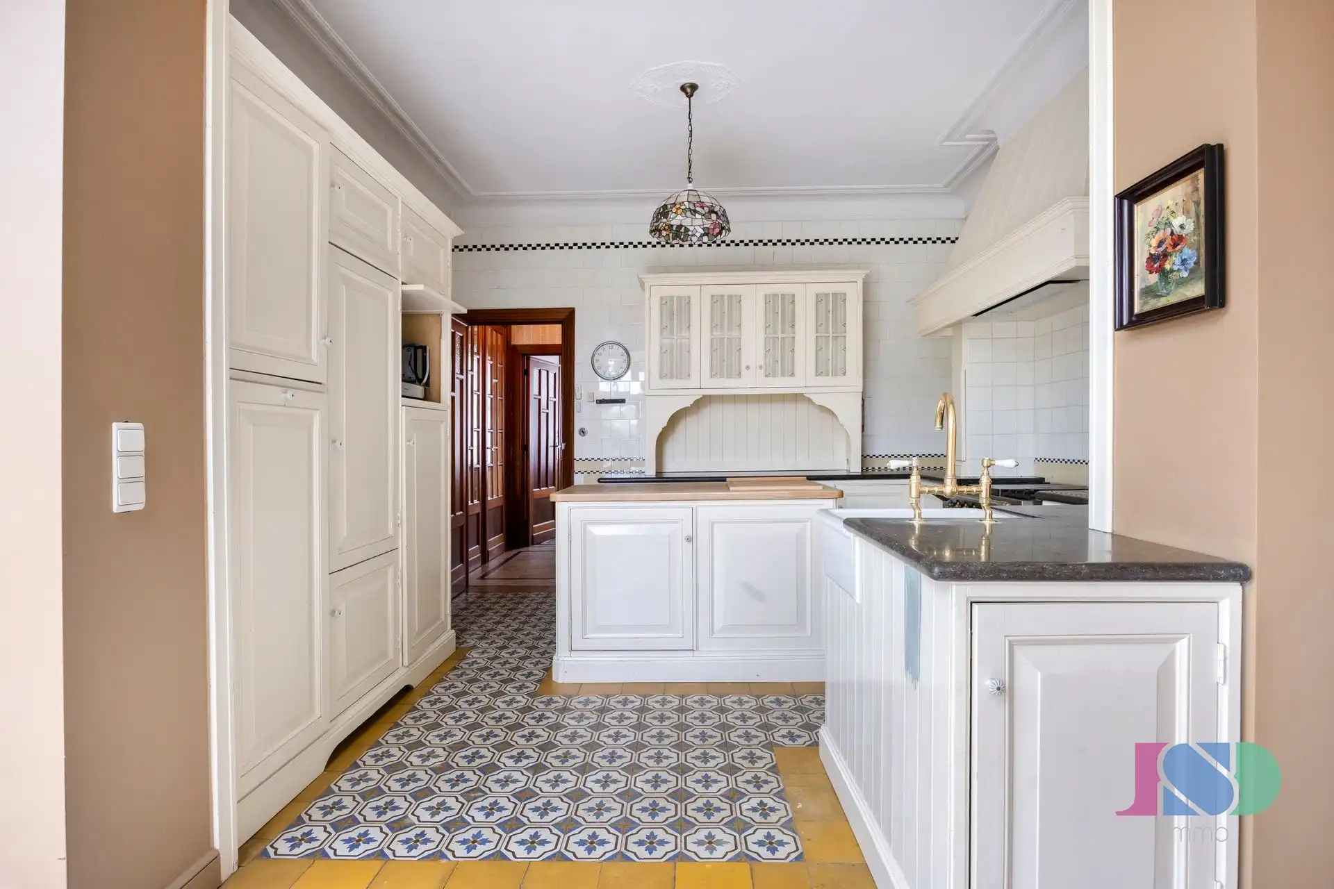 Karaktervolle woning met 8 kamers foto 8
