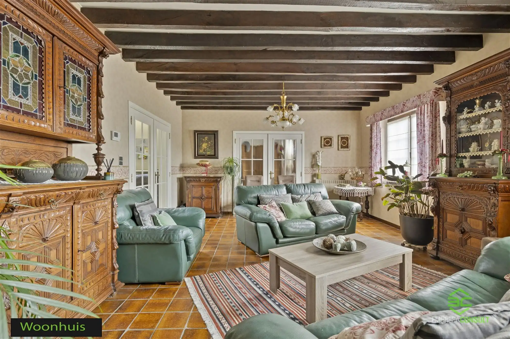 Ruime woning met 8 slpk + 1 magazijn op 21a 24ca! foto 5