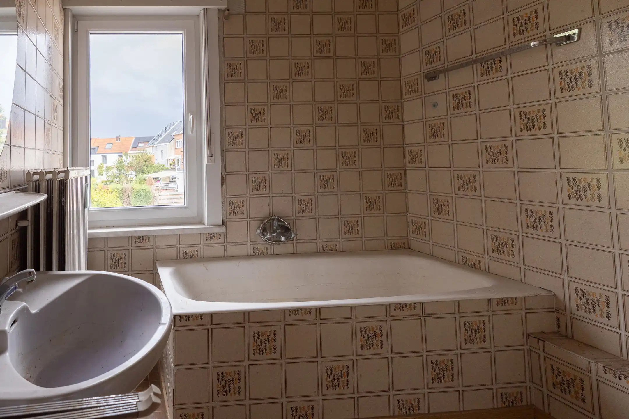 KORTENBERG – Te renoveren 2-gevelwoning met ruime tuin in het centrum foto 11