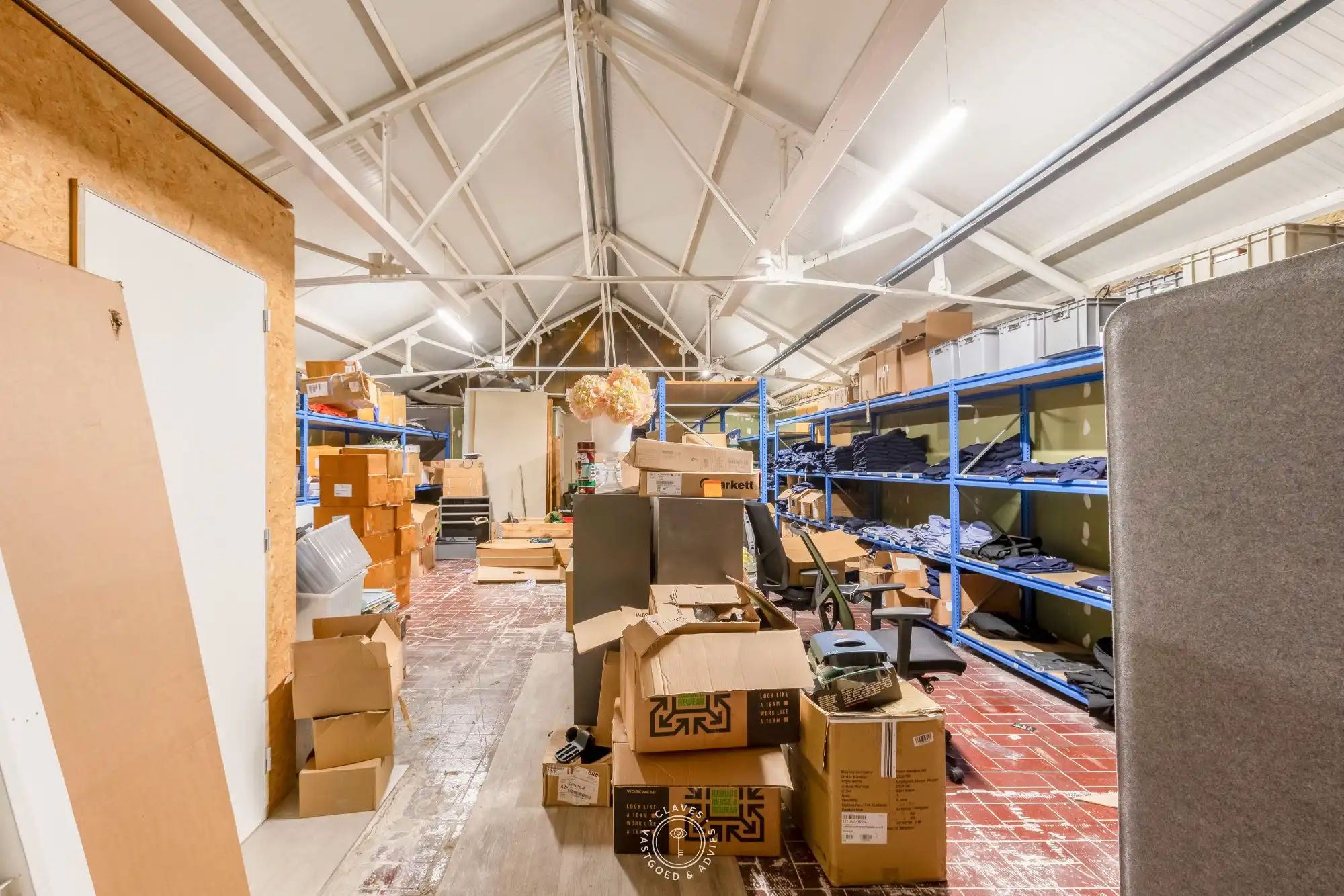 Operationele uitvalsbasis voor KMO — kantoor + loods + magazijn, regio Waasland foto 19