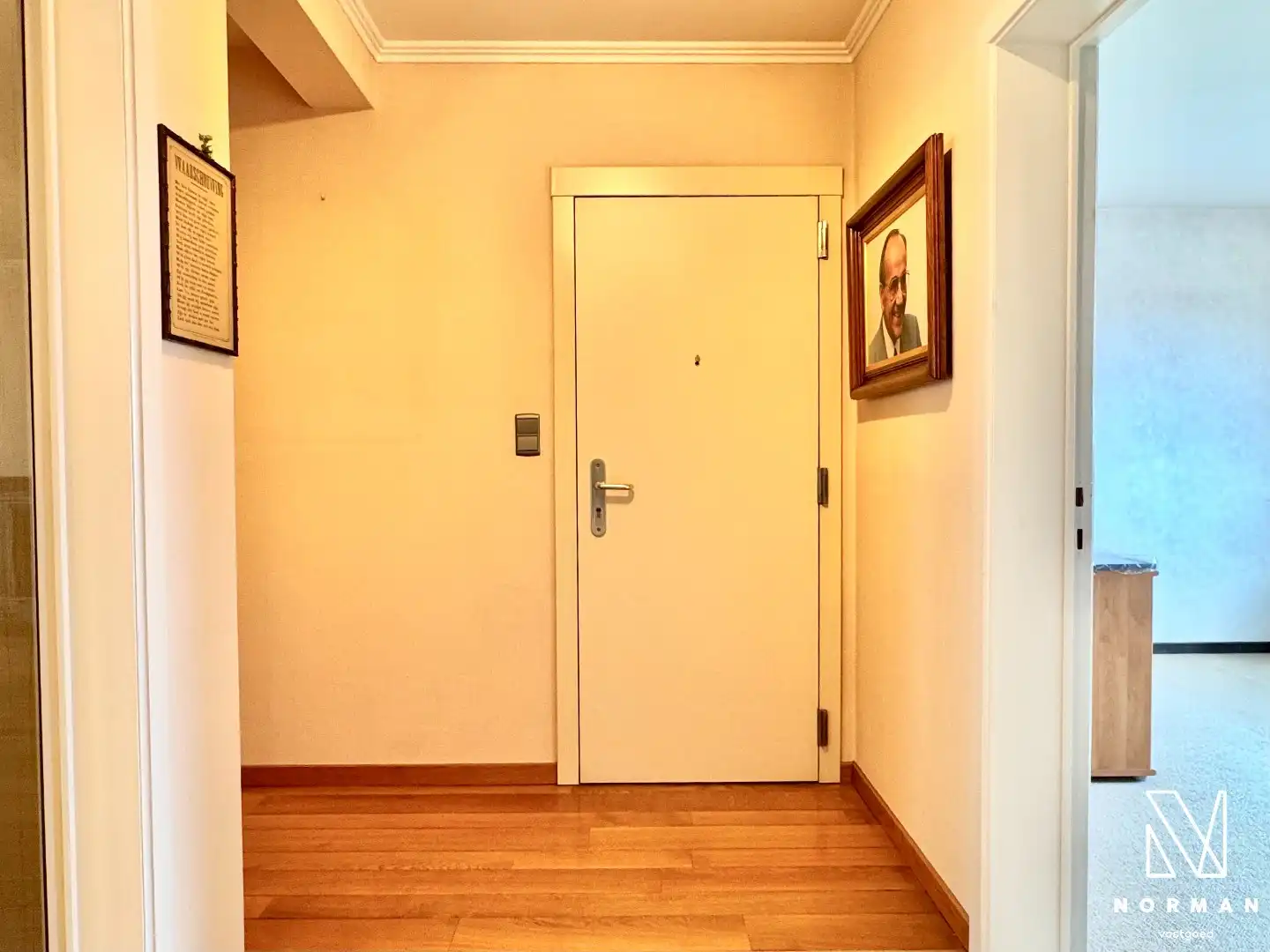Instapklaar 2-slaapkamer appartement inclusief autostaanplaats en terras te koop in Kuurne! foto 14