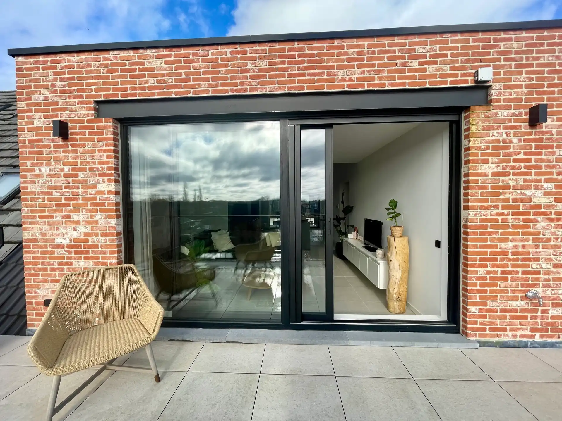 Prachtige penthouse met twee terrassen en parking foto 12
