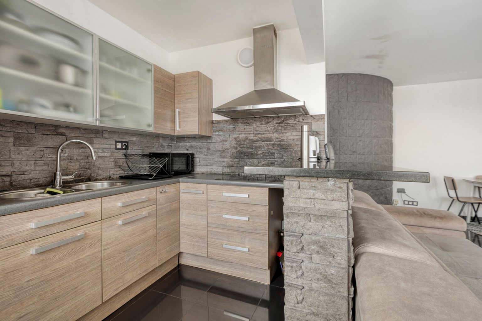 Instapklaar 2-slaapkamerappartement te Brussel foto 5