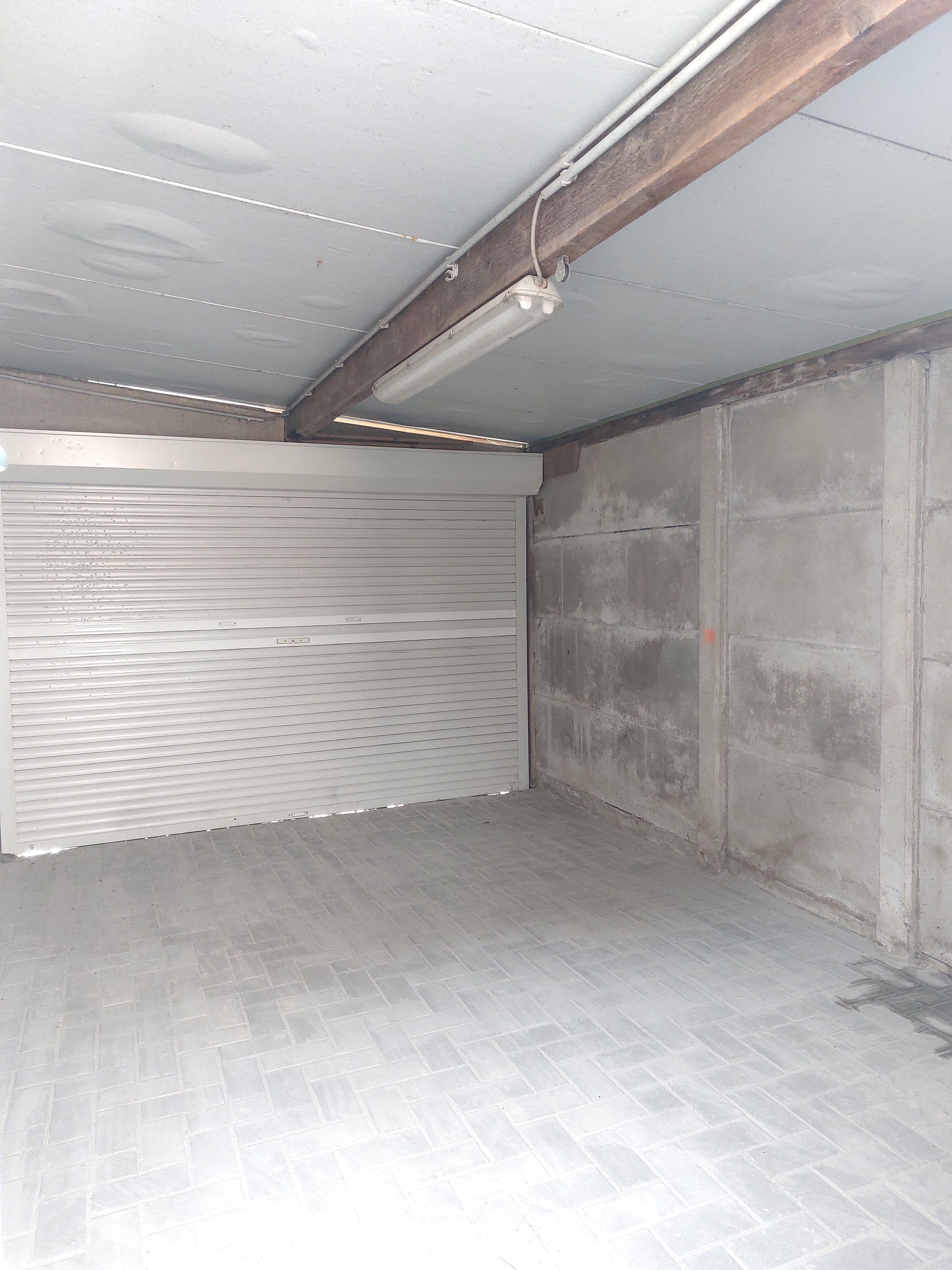 RUIME WONING / 2 SLAAPKAMERS + DOORLOOPKAMER / GARAGE / TUINTERRAS / STADSRAND foto 14