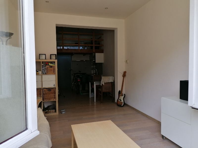 Toffe opbrengsteigendom: gelijkvloers studio/appartement met kelder foto 2