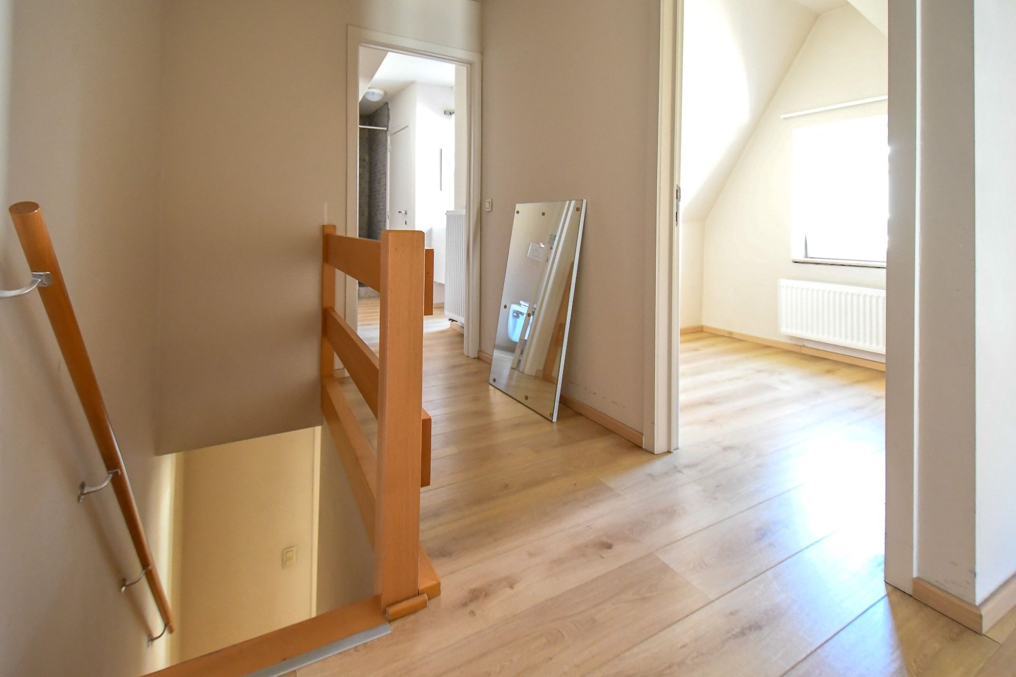 HANDELSWONING OP MOOIE LIGGING foto 15