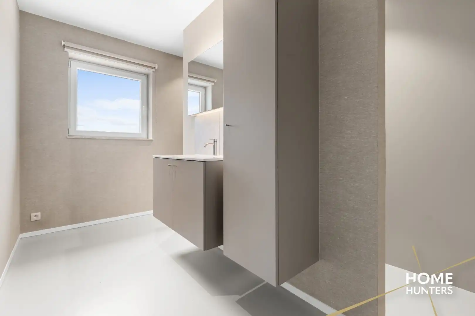 Luxe gelijkvloerse nieuwbouwvilla met 2 slaapkamers en een ruime garage! foto 14
