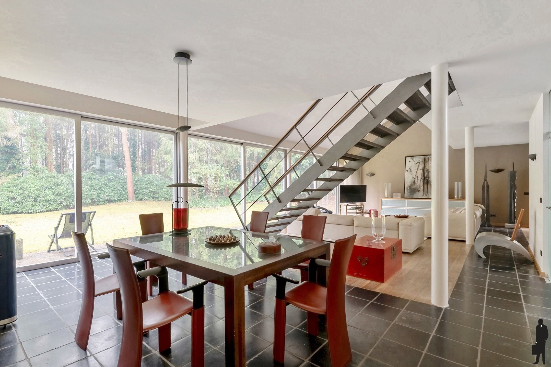 Moderne woning op perceel van ca. 3.500m² foto 5