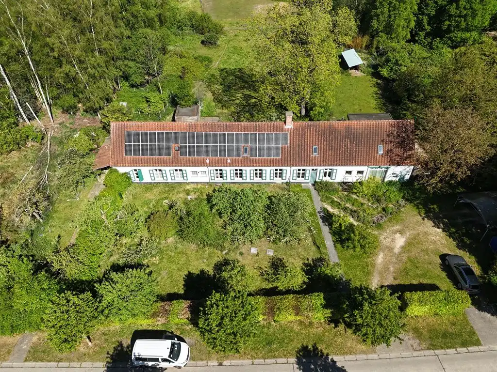 Langgevelhoeve op ca. 5 ha. vlak bij het dorp van Schilde, inclusief enkele bouwgronden. foto 2