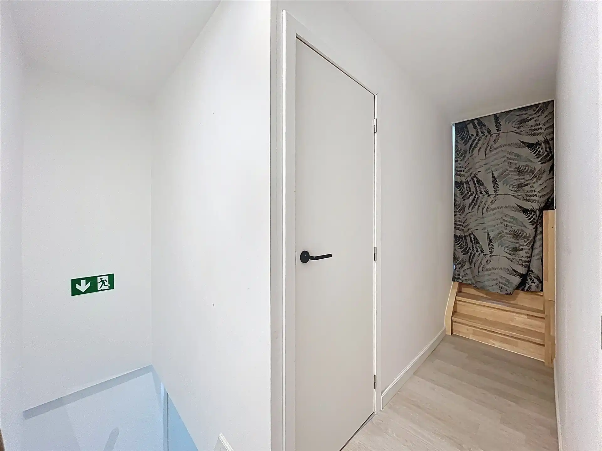 Gezeligge woning met 2 slaapkamers, volledig vernieuwd! foto 10