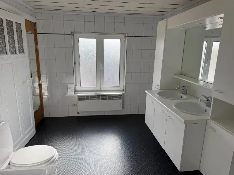 Te huur: charmante woning in het centrum, vlak bij het kanaal en zijn groene omgeving foto 10