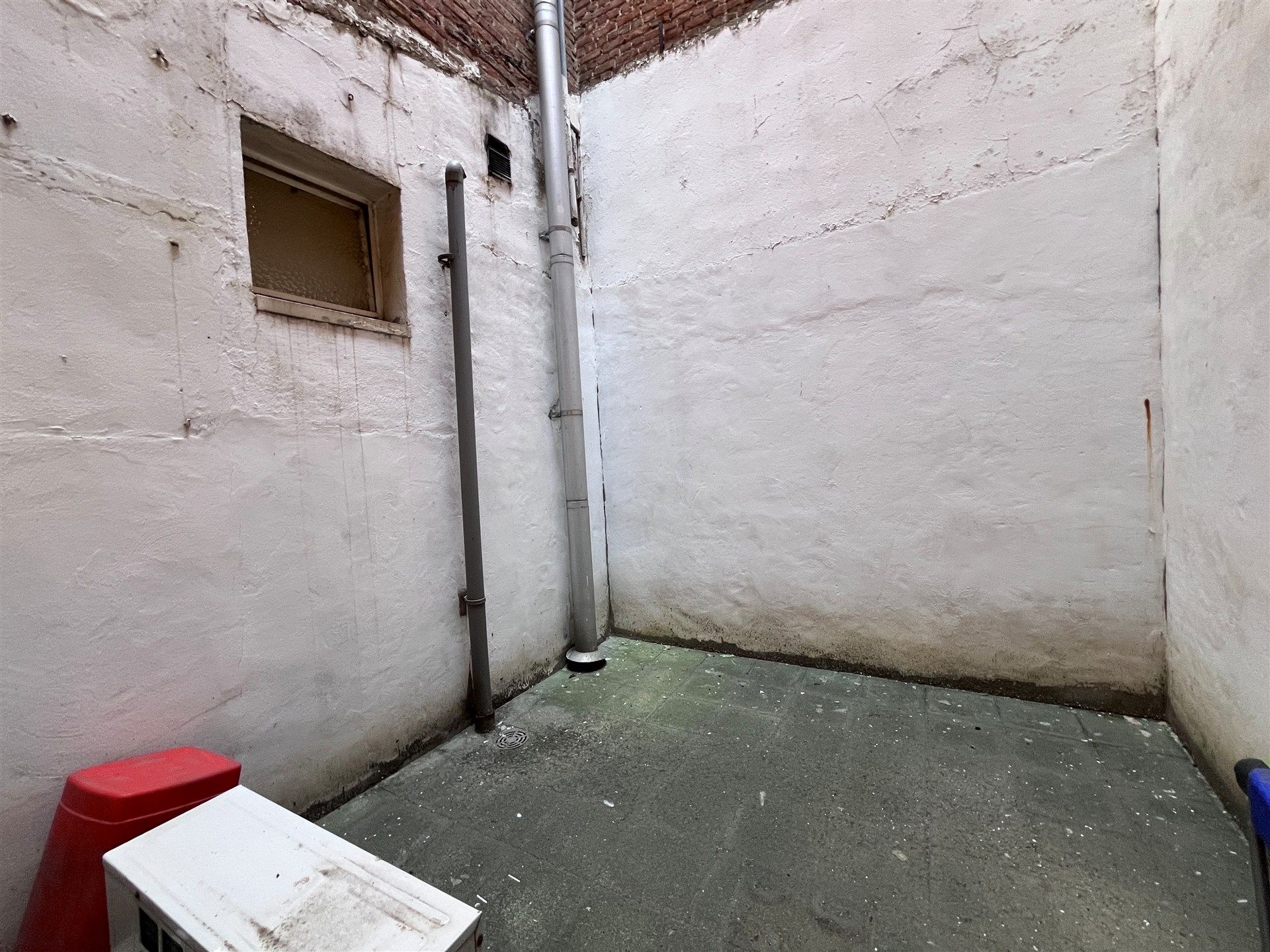 Gelijkvloers kantoor met oa eigen toegang - 3 aparte ruimtes  foto 11