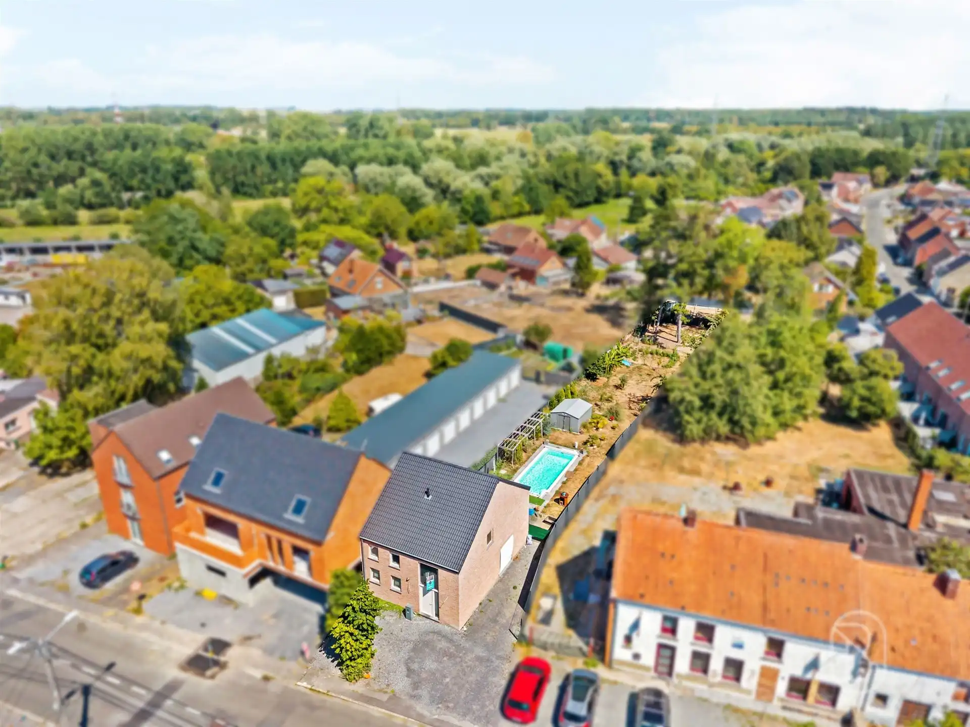 Recente woning (2021) met 4 slpk en zwembad! foto 4