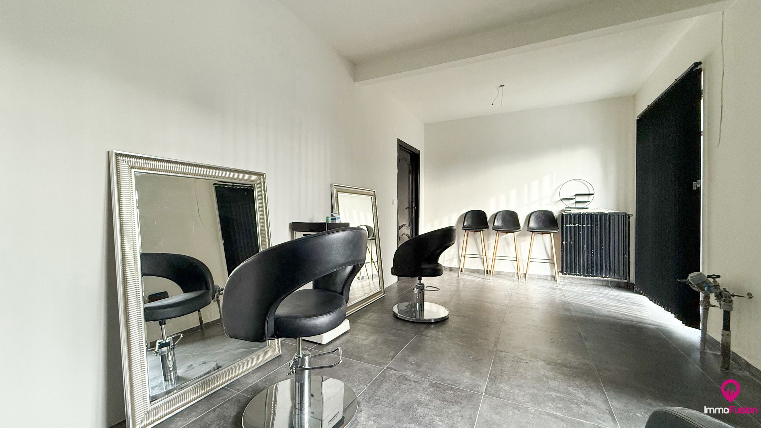 Goed gelegen landelijke villa met 12are grond op toplocatie! foto 30