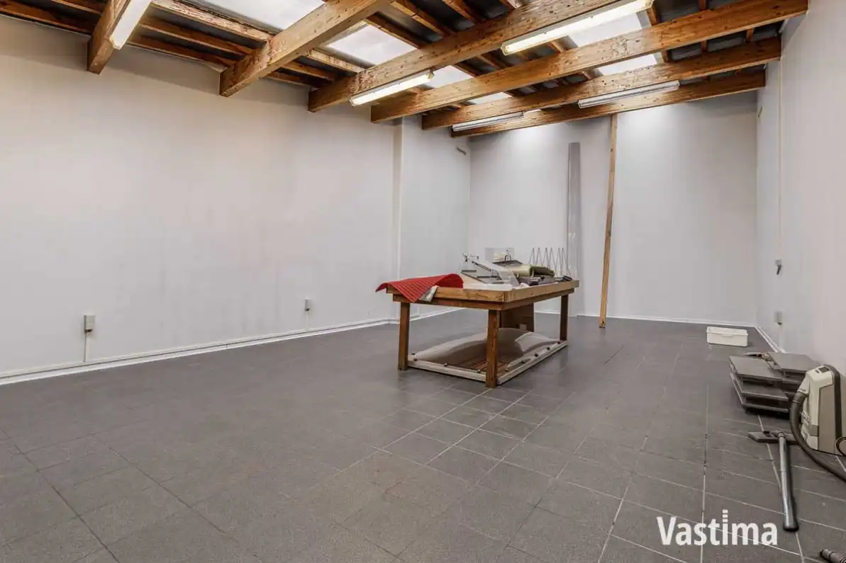 Handelszaak met ruime werk- en opslagplaats in Aalsterse winkelstraat foto 21