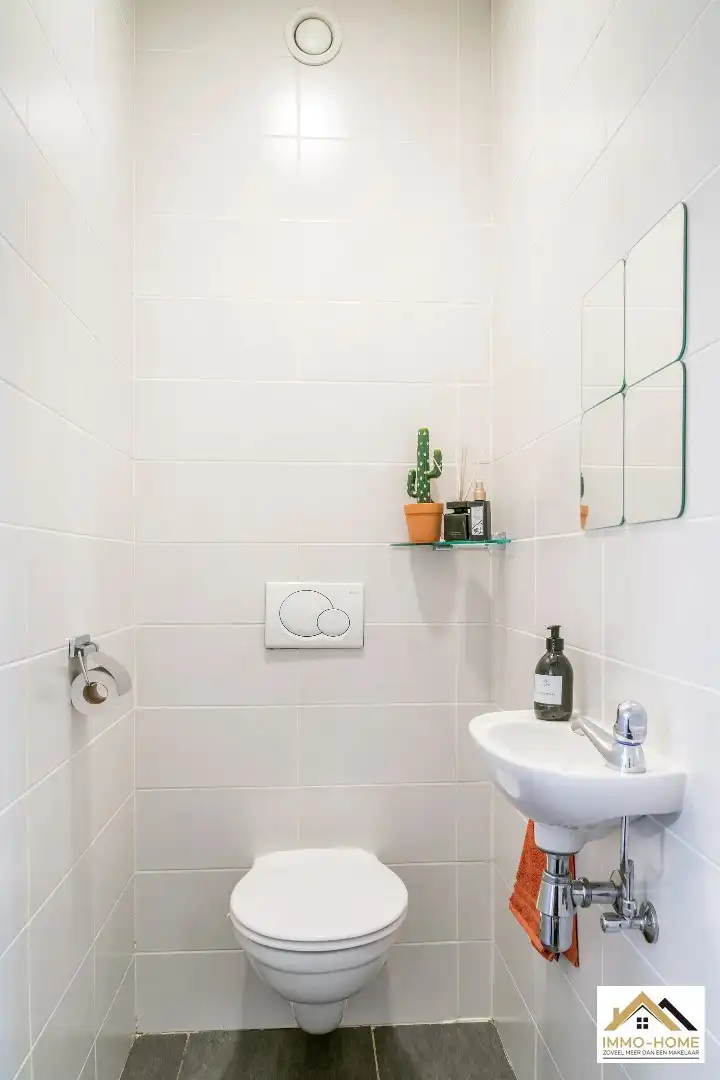 Instapklaar appartement met garage!  foto 13