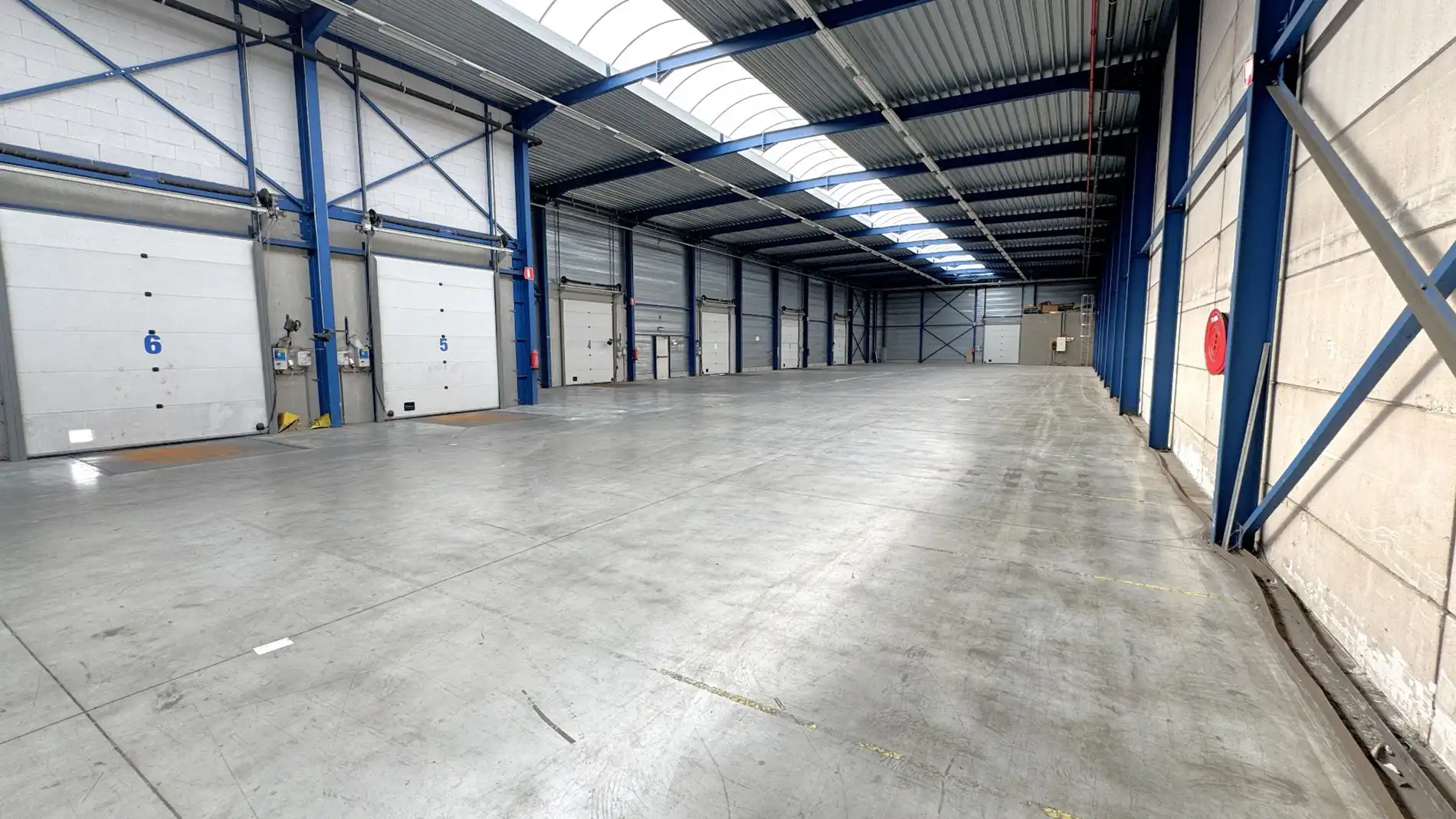 Logistiek bedrijfspand te huur industriezone TSS te Temse foto 3