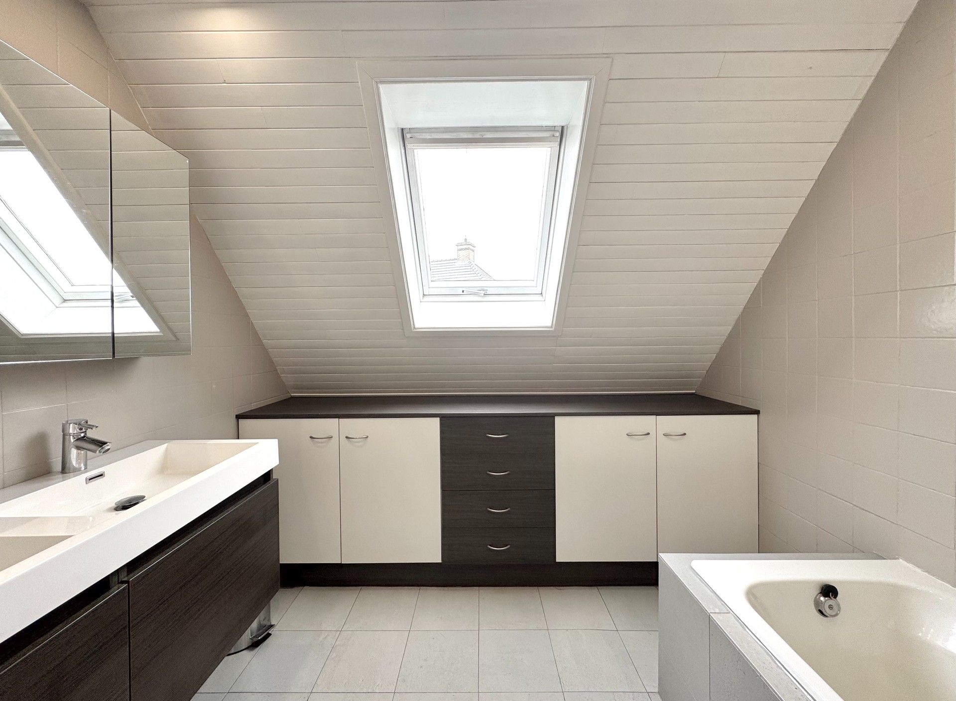 VRIJSTAANDE WONING IN LANDELIJKE STIJL foto 27