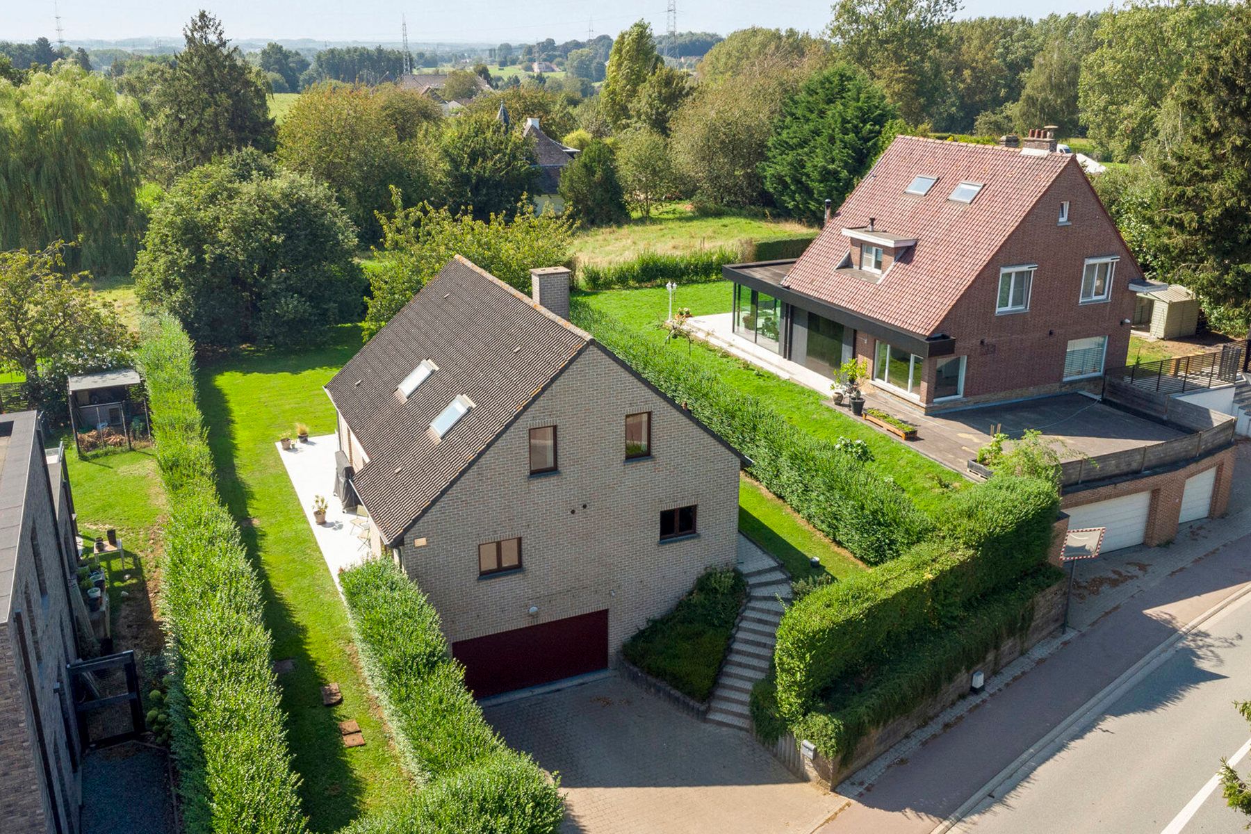 Instapklare villa gelegen op een toplocatie in Dilbeek! foto 2