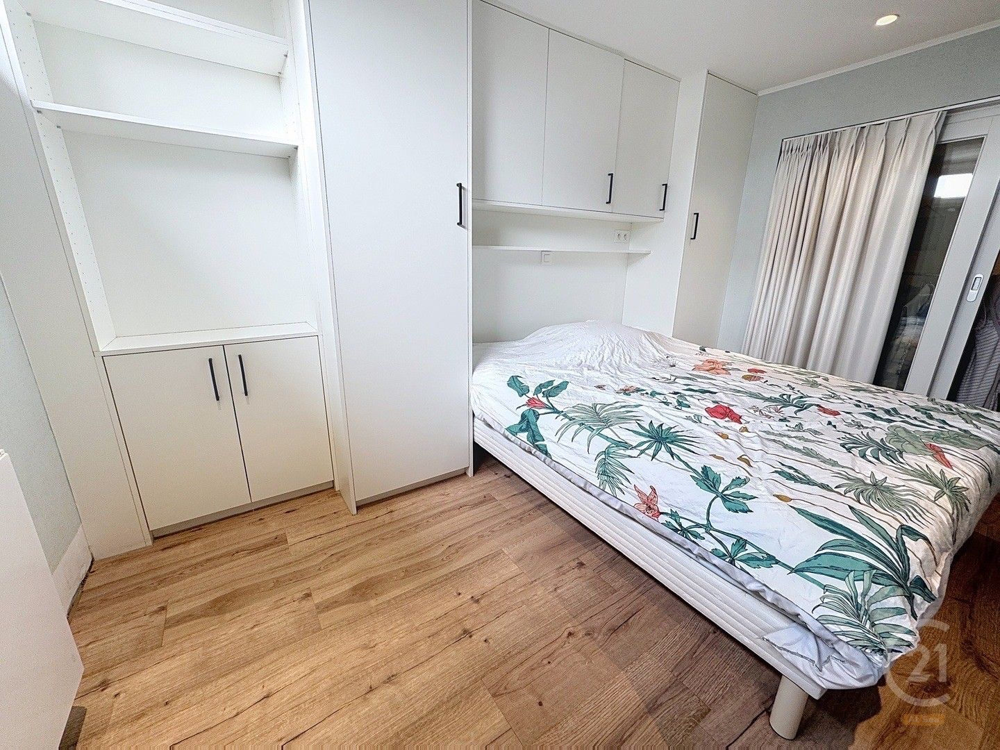 Prachtig appartement met garage op de zeedijk! foto 16