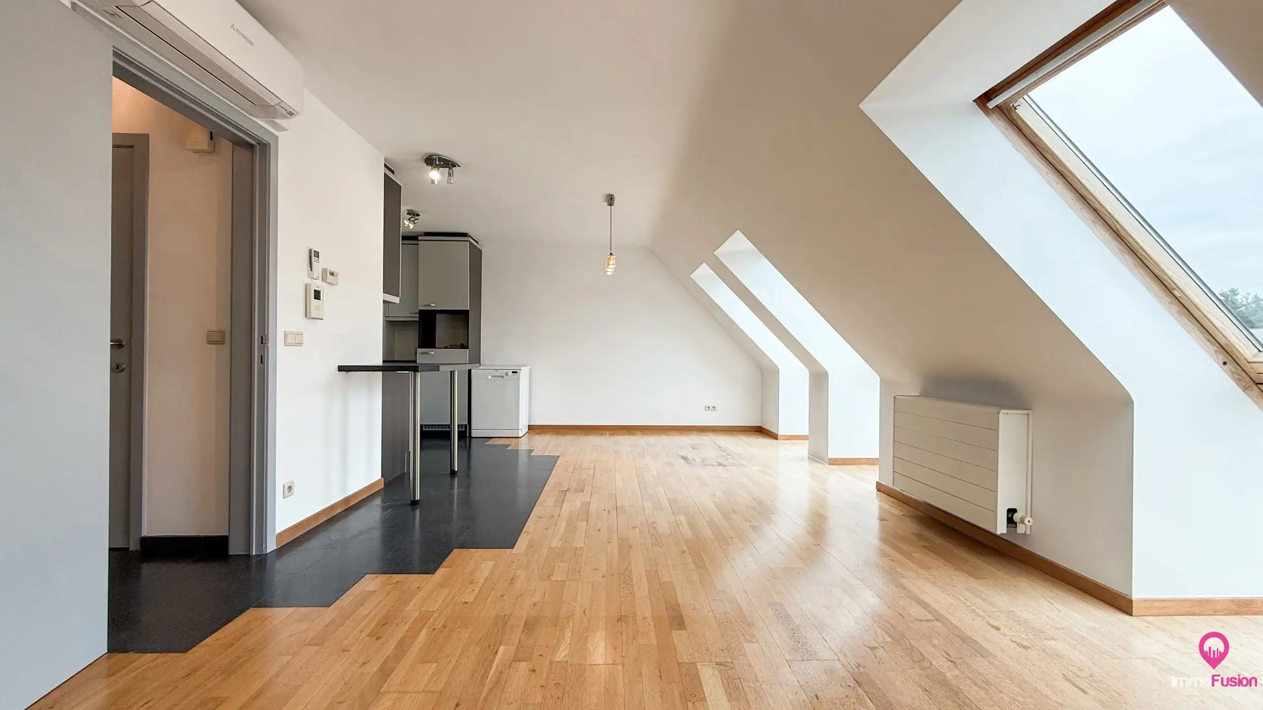 Duplexappartement met terras met uitstekende verbinding!  foto 9