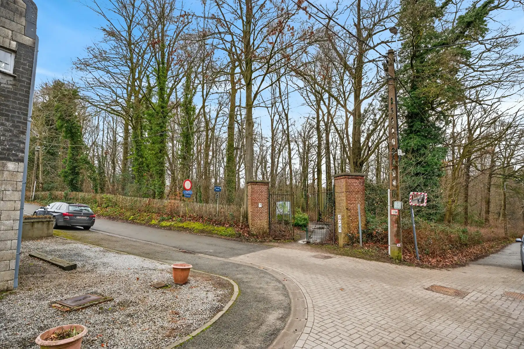 Ruime bel-étage met 4 slaapkamers en groen uitzicht foto 2