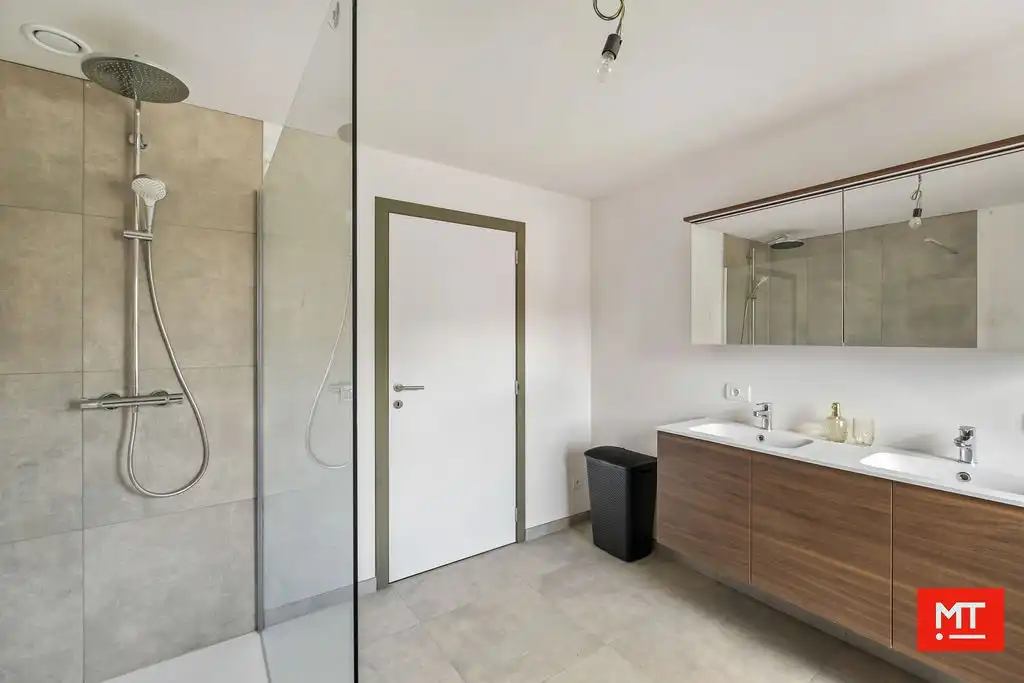 Halfopen nieuwbouwwoningen op een rustige locatie in Wervik foto 19