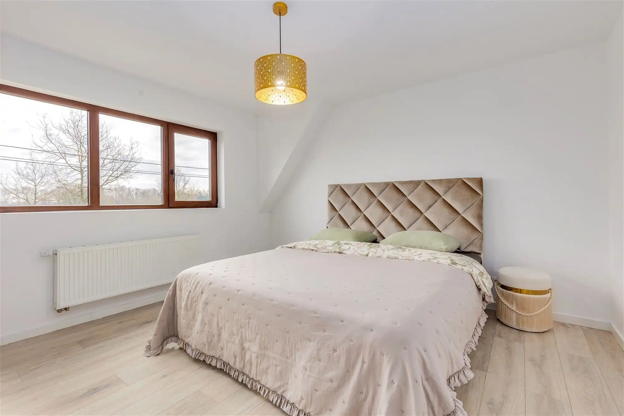 Knap gerenoveerde gezinswoning op een ruim perceel foto 24