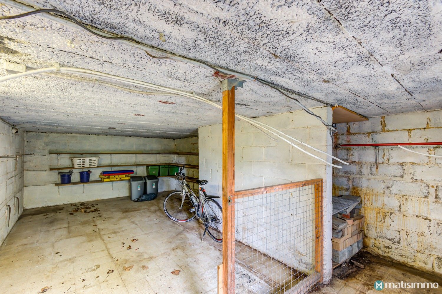 GOED GELEGEN HANDELSRUIMTE MET RIANT WOONGEDEELTE IN CENTRUM VAN HOESELT foto 48