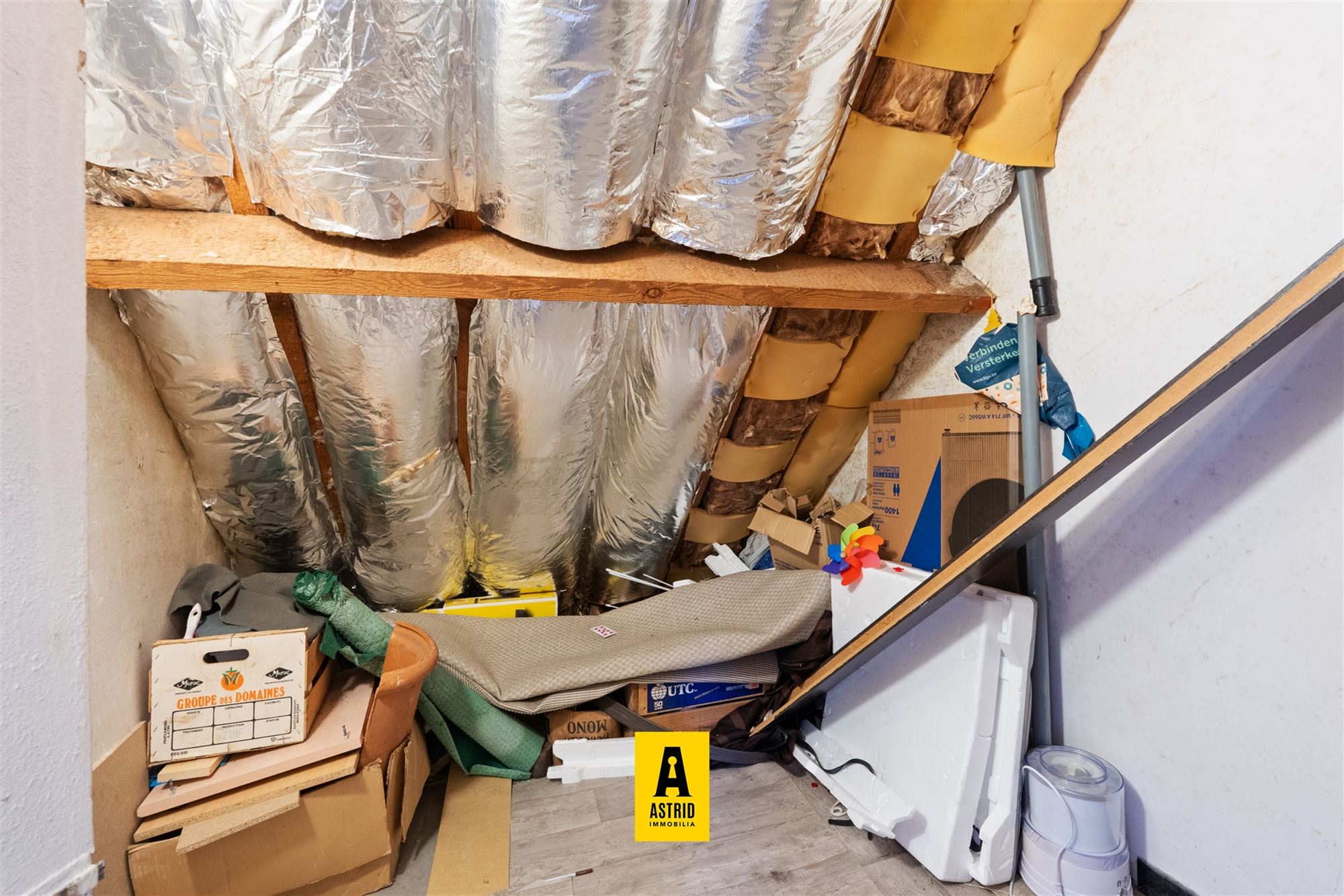  Ruime rijwoning met 5 slaapkamers en tweewoonst-indeling op topligging in Bredene foto 25