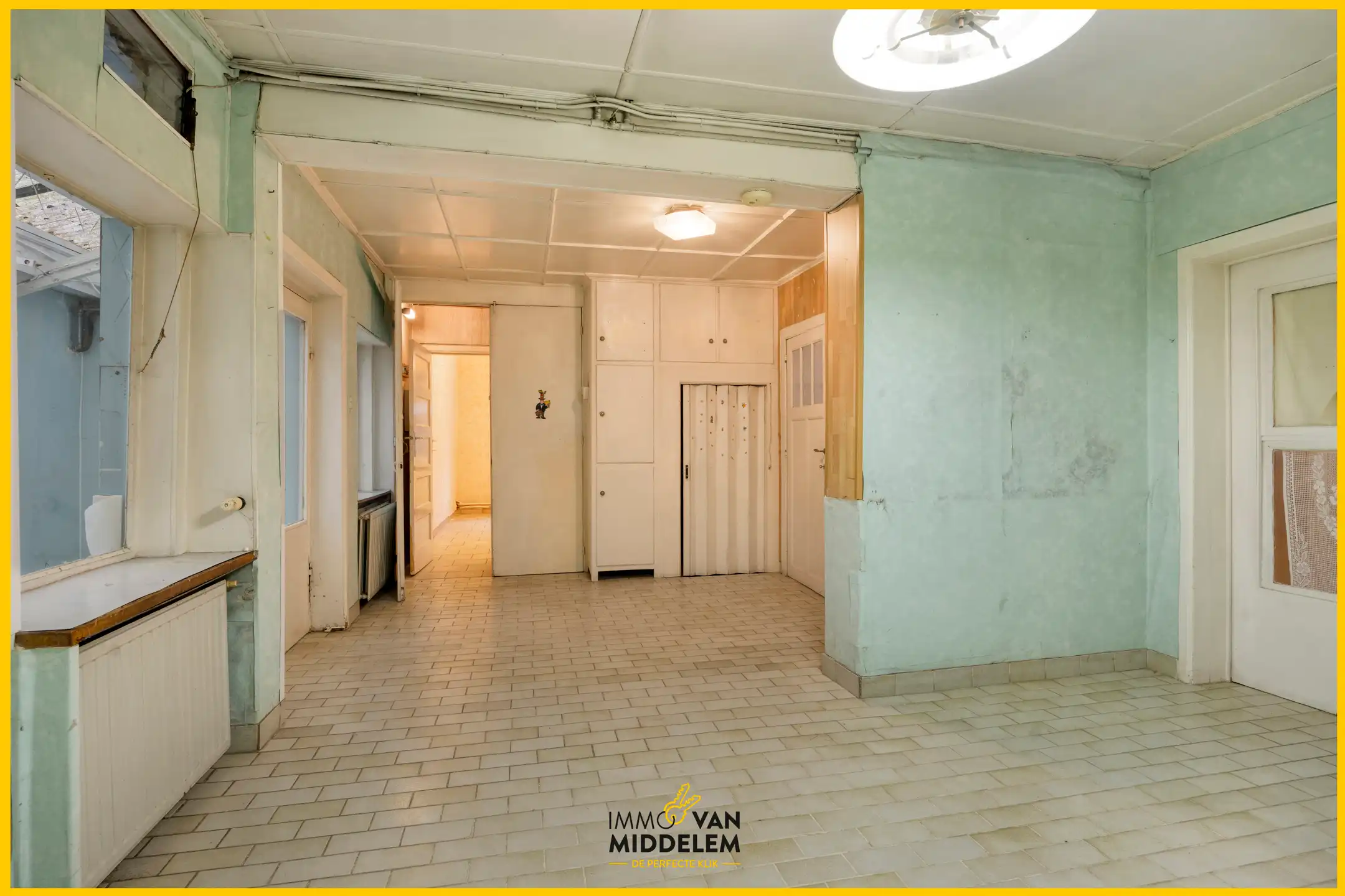 VOLLEDIG TE RENOVEREN WONING MET 5 KAMERS EN TUIN foto 8