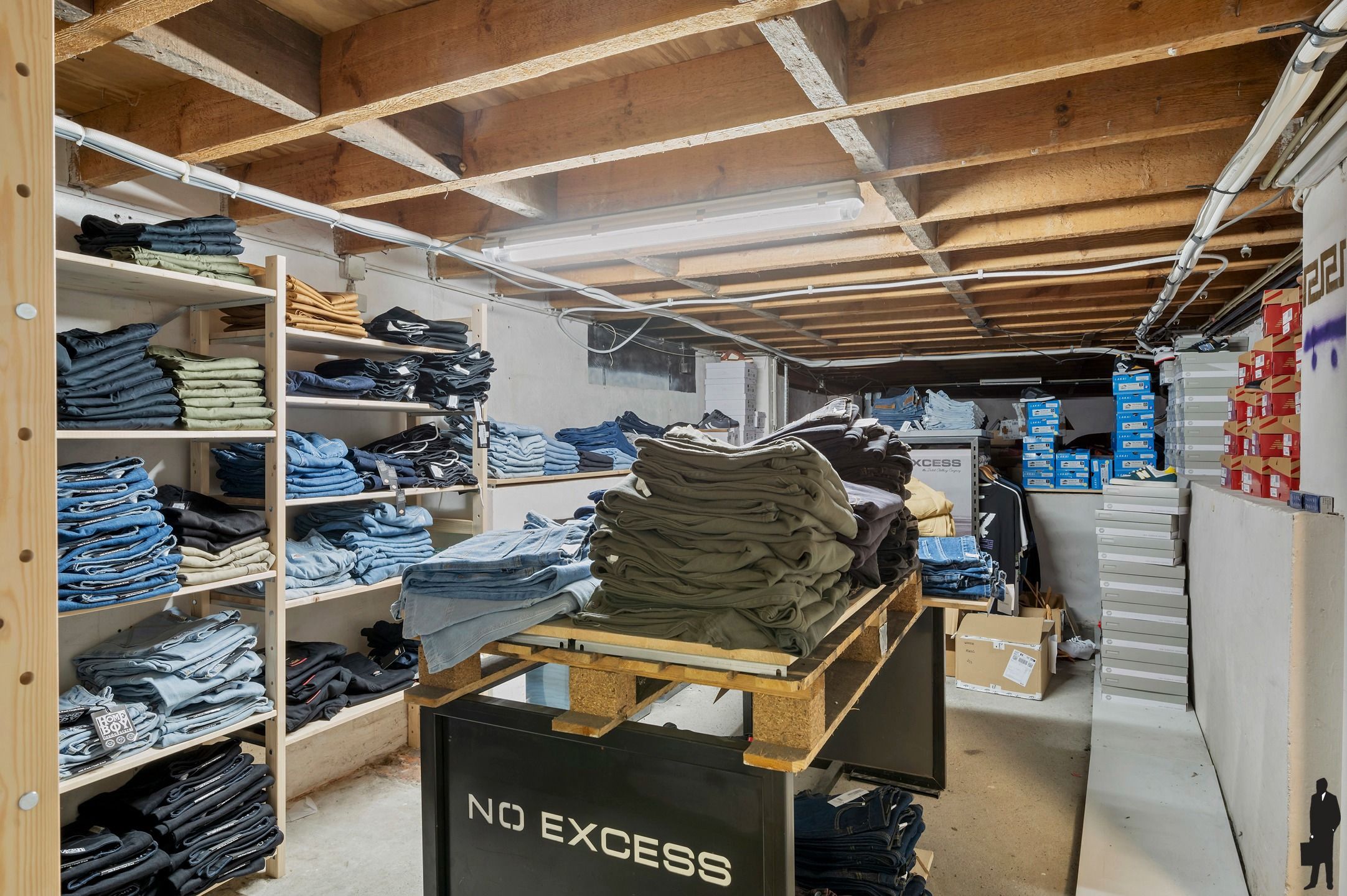Handelspand van 140m² op toplocatie  foto 15