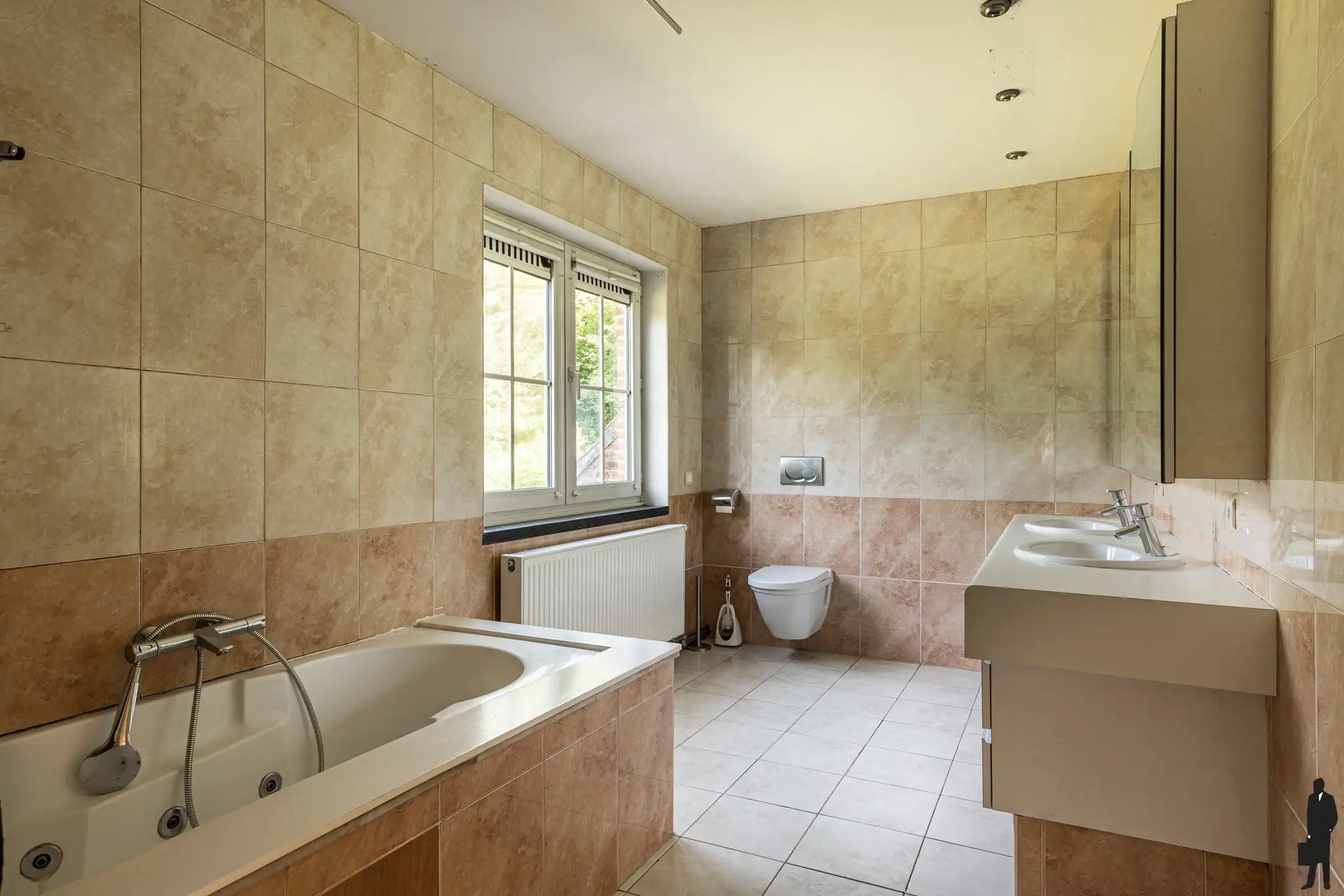 Karaktervolle villa op perceel van ca. 3.017 m² foto 16