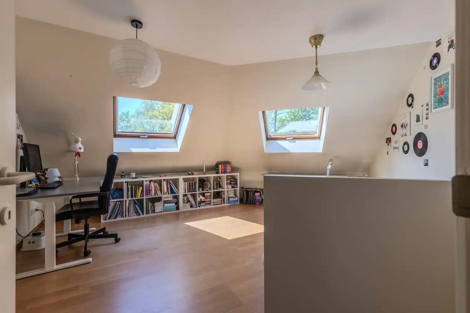 Ruime, instapklare vrijstaande woning met 5 slaapkamers en 3 badkamers in het gezellige Neerharen! foto 36