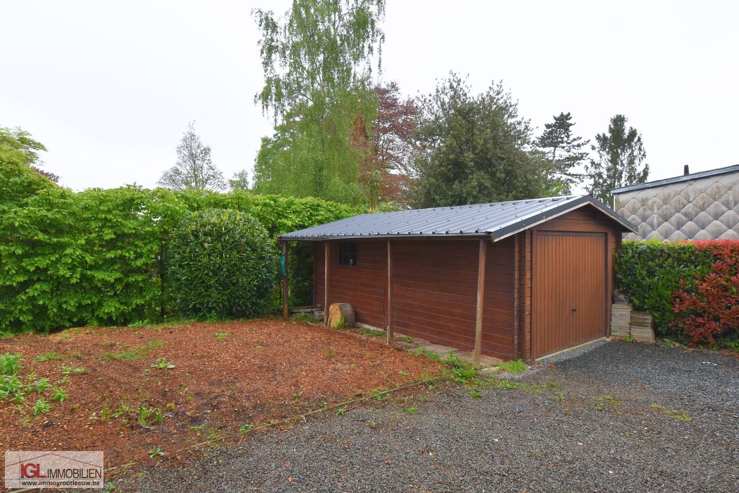 Karaktervolle villa met 3 slaapkamers, garage en zonnige tuin foto 16