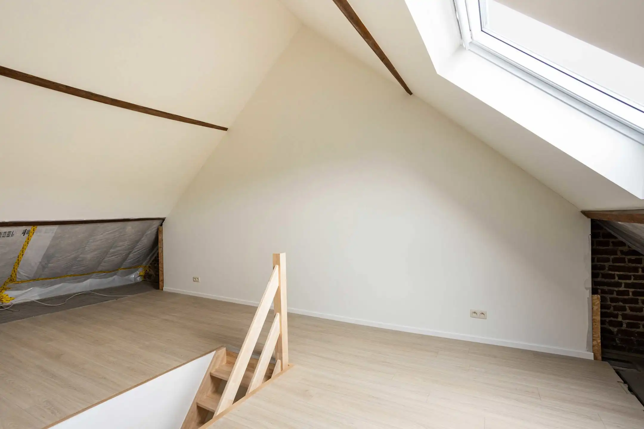 Volledig gerenoveerde woning met 4 slaapkamers foto 21