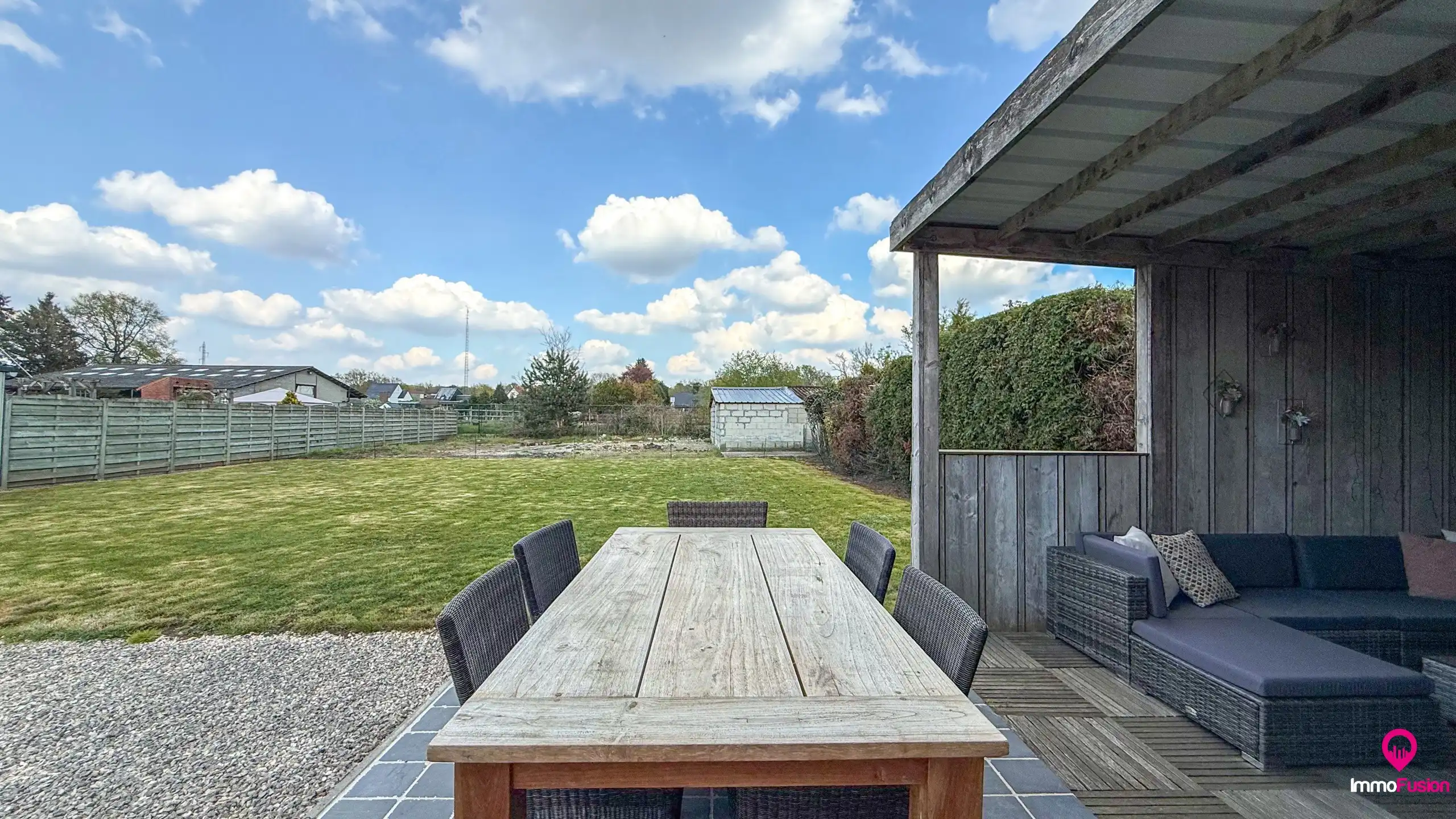 Charmante woning met 5 slaapkamers op een ruim perceel foto 53