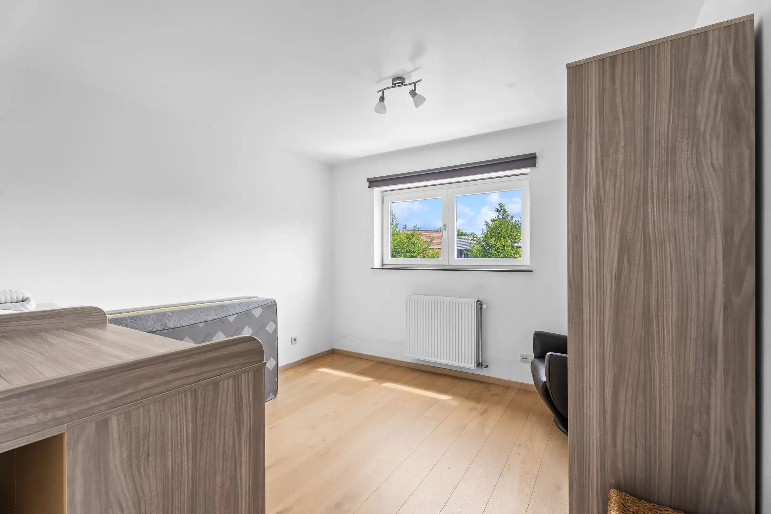 Instapklare halfopen bebouwing met 3 slaapkamers foto 9