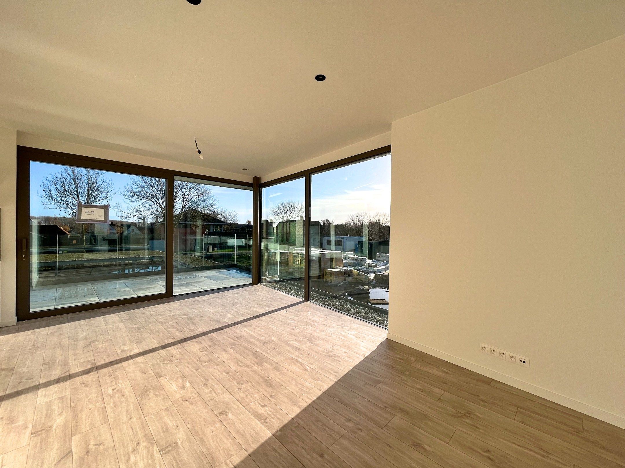 Recent appartement met zonnig terras te Moerkerke foto 4