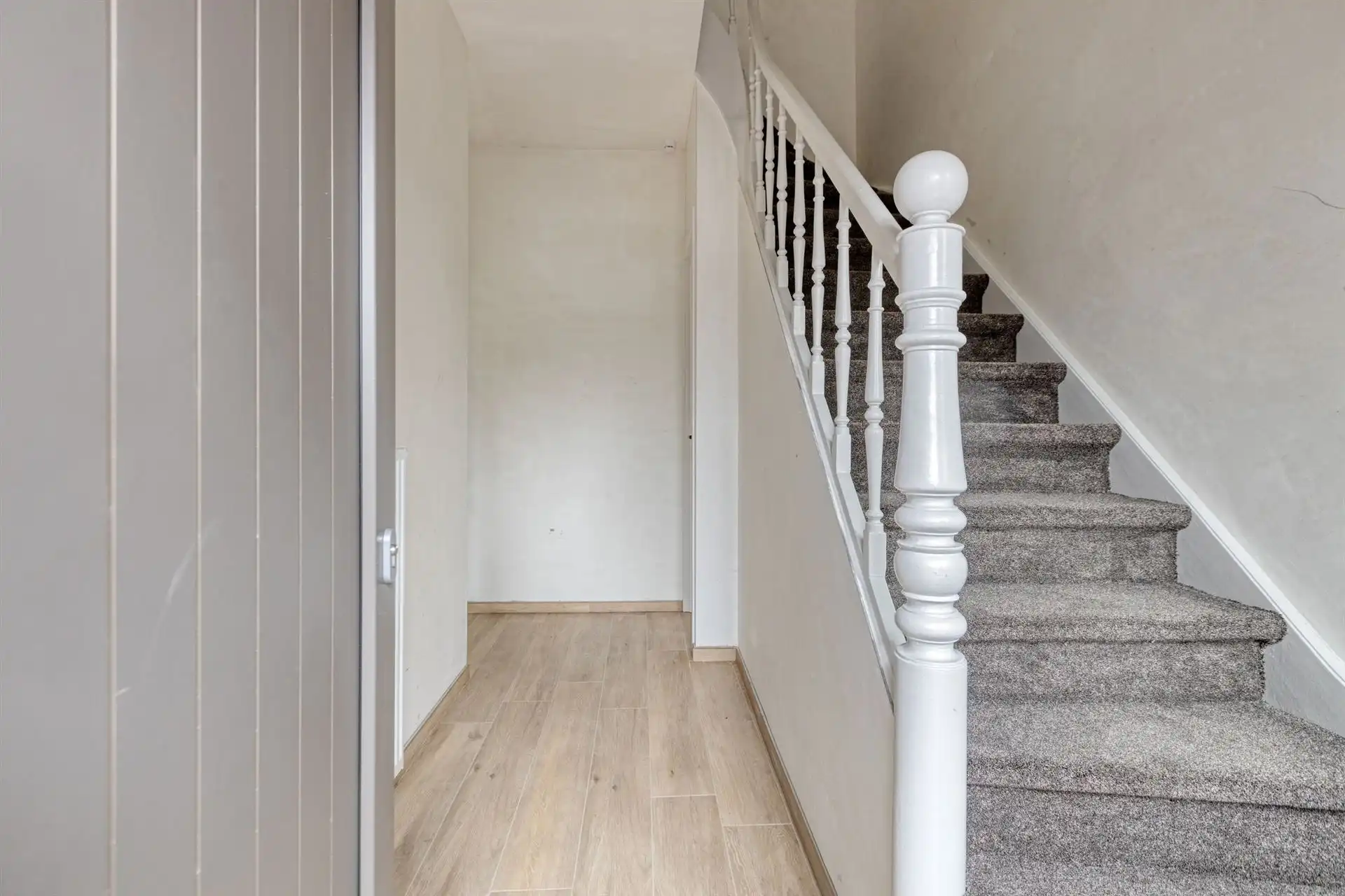 Gerenoveerde mijnwerkerswoning Louis Mercierlaan 15, Maasmechelen foto 6