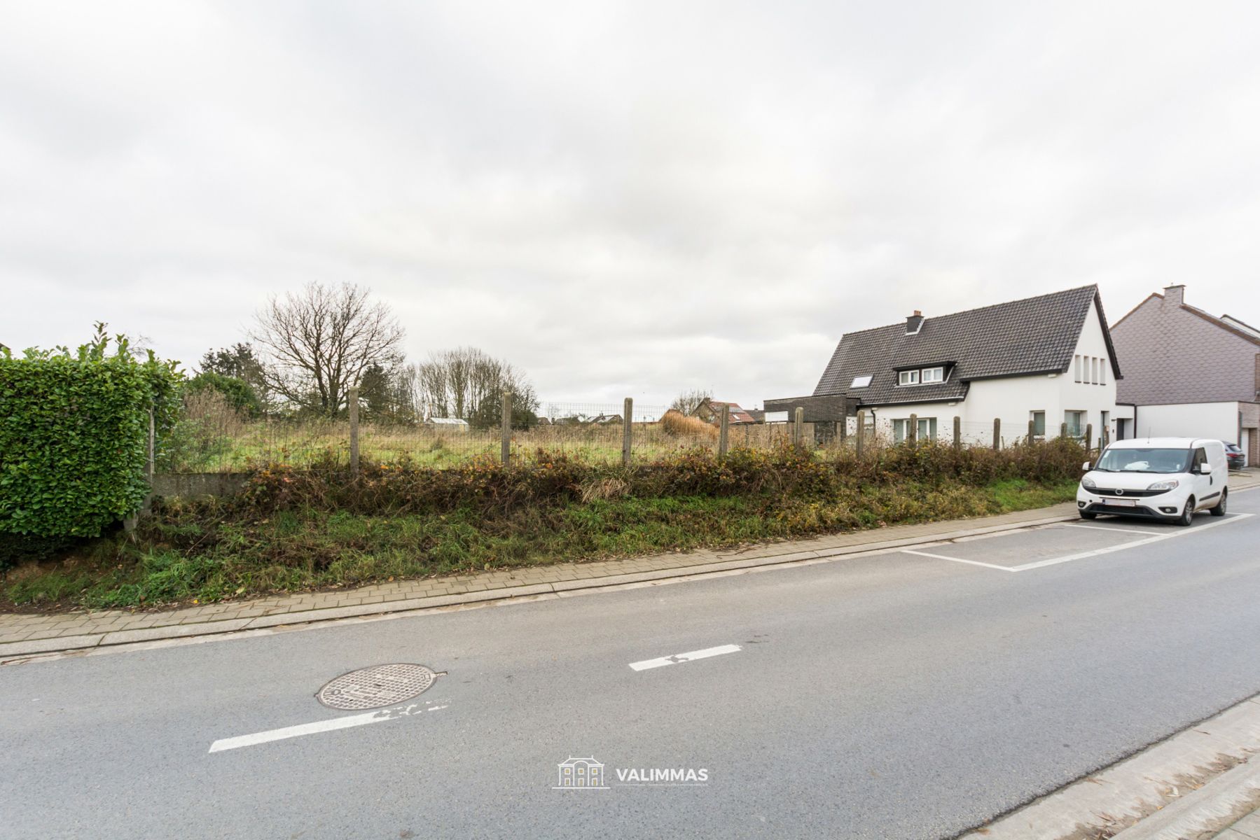 Landelijk gelegen bouwgrond voor een ruime driegevelwoning foto 2