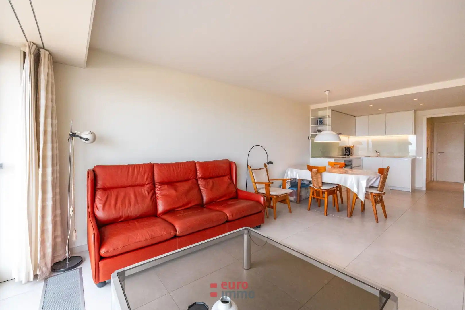 Exclusief appartement met 1 slaapkamer op de zeedijk van onze bruisende badstad! foto 3