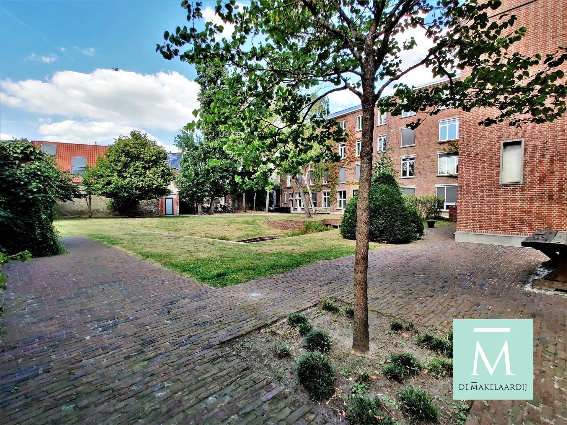 Kantoor te huur  in super toffe omgeving! foto 9