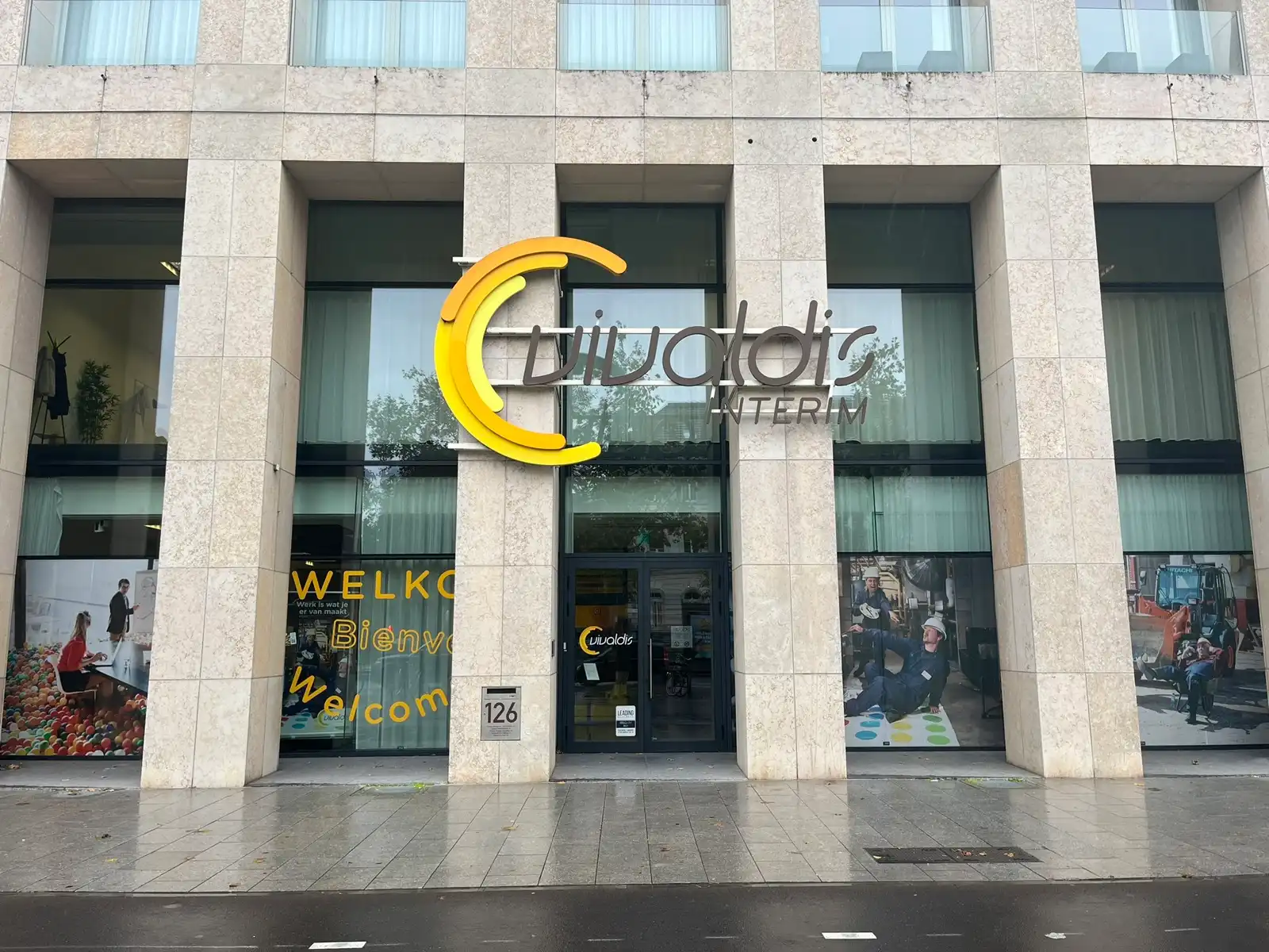 Instapklaar Handelsruimte Te Huur Antwerpen foto 2