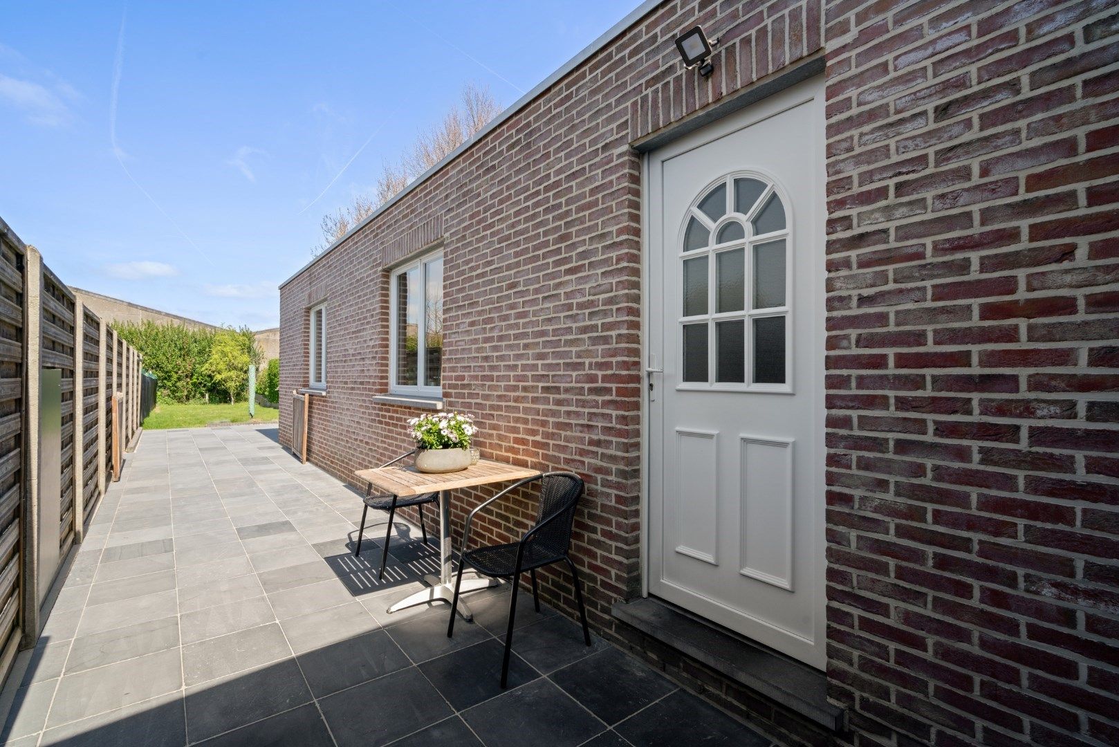 GERENOVEERDE WONING MET 3 SLAAPKAMERS EN TUIN foto 11