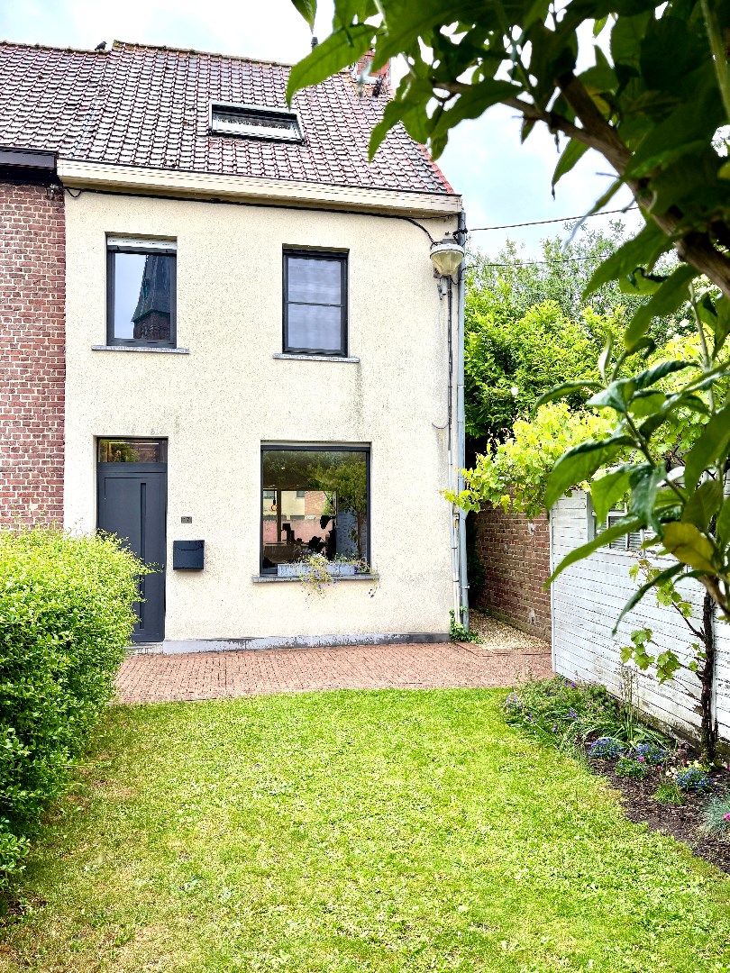 Hoogwaardig gerenoveerde woning in het centrum van Kuurne met garage. foto 4